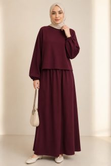 Conjunto de jersey y falda de viscosa borgonya